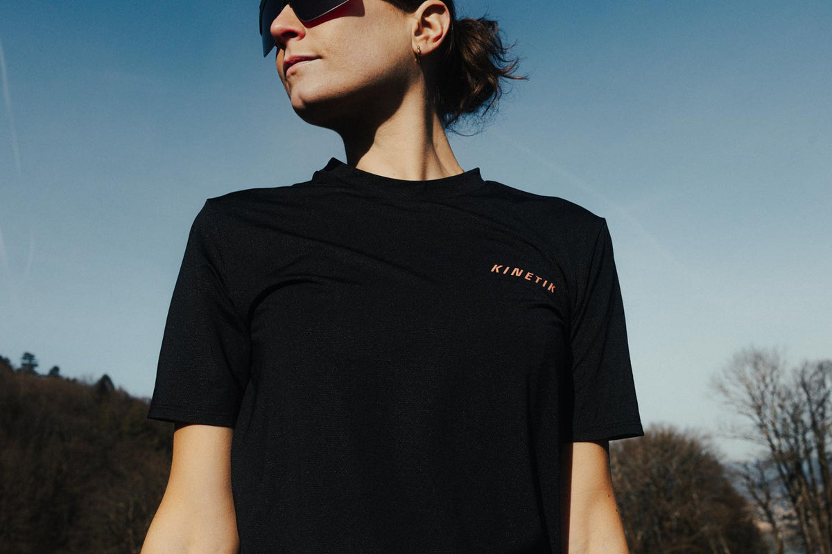 Maillots trail-running VEKTRA WOMEN BLACK - 2 - kinetik