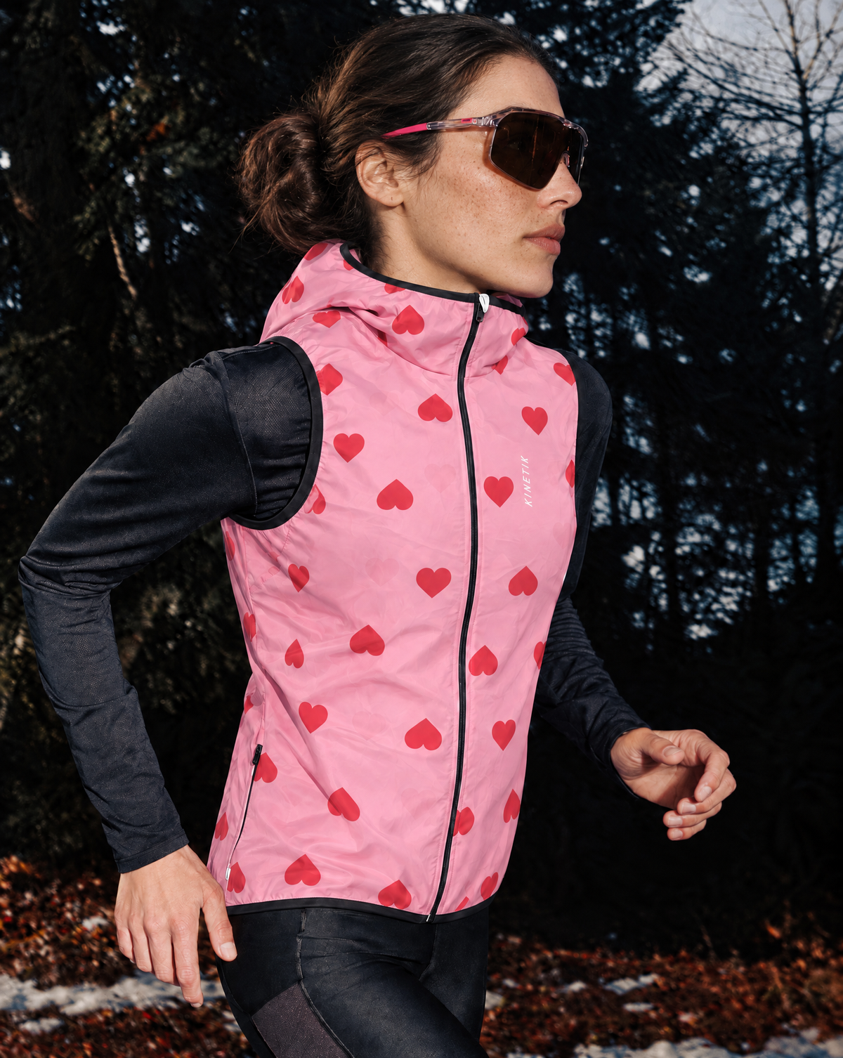 Vestes-sans-manche-trail-running-SPEKTRAIL-SL-WOMEN-HEARTRUNNEUSE-ROSY-1-kinetik
