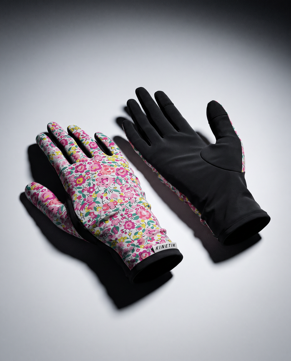 GLOVES BLOOM